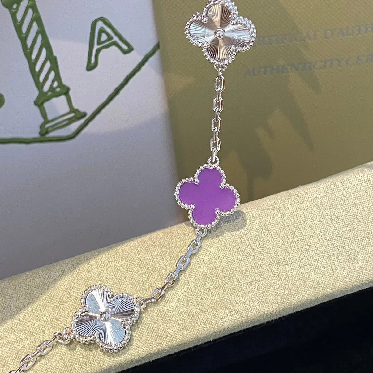 [ORA] CLOVER 5 MOTIF VIOLET BRACELET COLLECTION