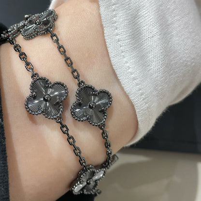 [ORA]CLOVER 5 MOTIF BLACK BRACELET