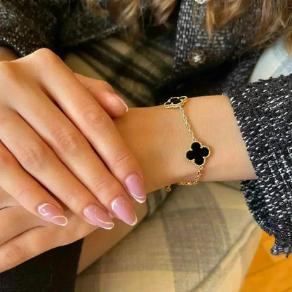[ORA] CLOVER 5 MOTIF ONYXS BRACELET COLLECTION