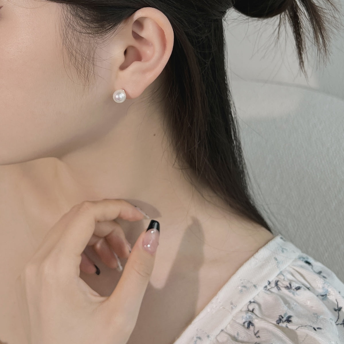 [ORA ]Delicate Pearl Earrings