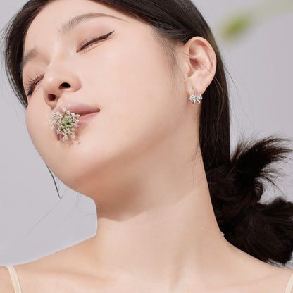 [ORA]Exquisite Earrings With Heart-Shaped Bow Design