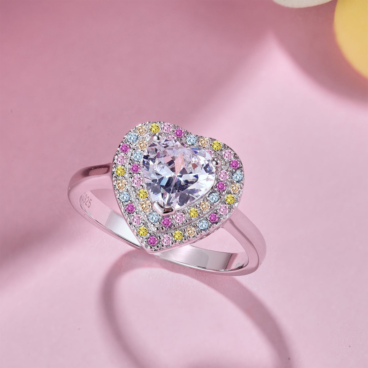 [ORA ]Delicate Ebullient Heart Shape Wedding Ring