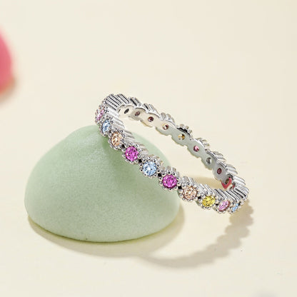 [ORA ]Unique Scintillating Round Cut Daily Ring