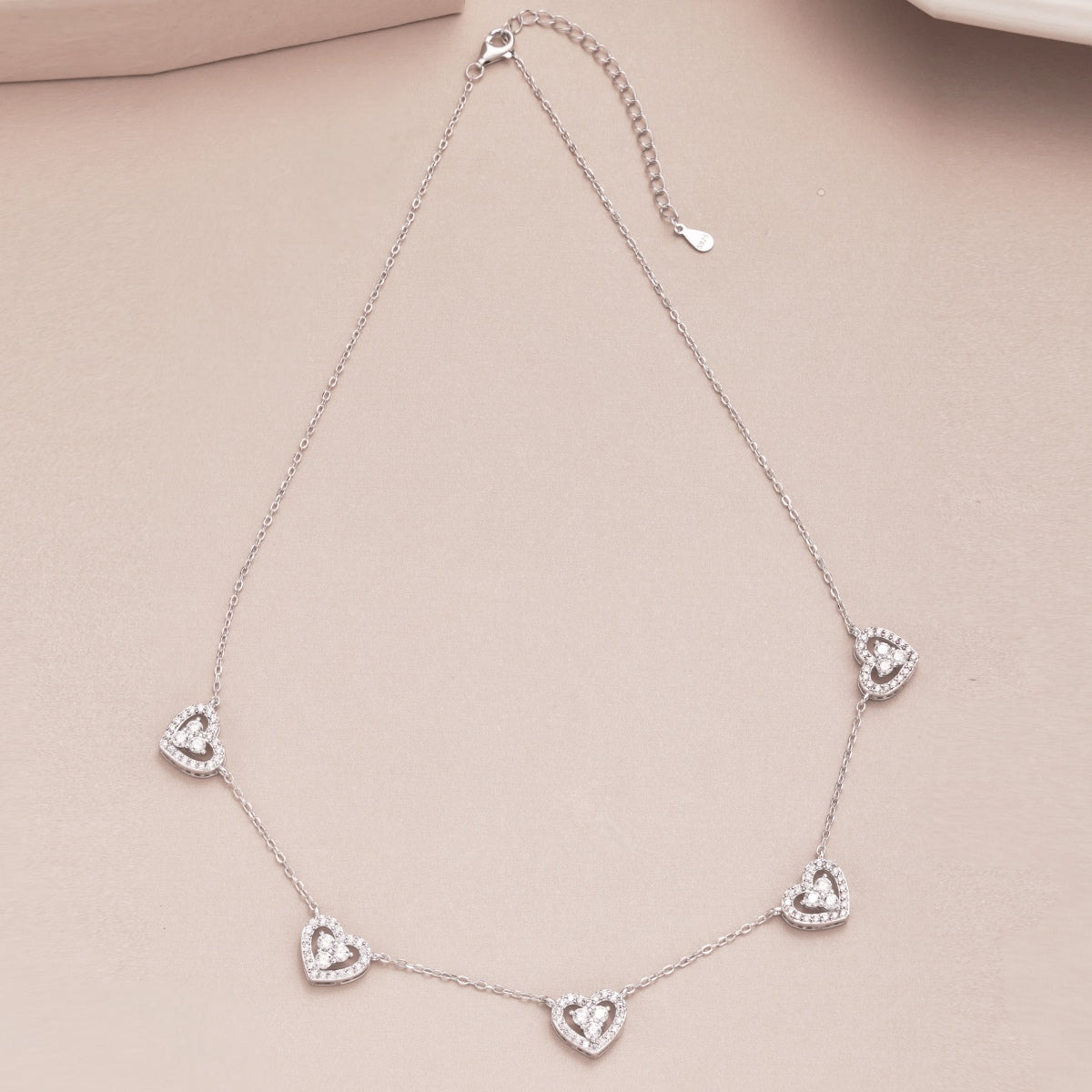 [ORA ]Sparkling Five Heart Necklace
