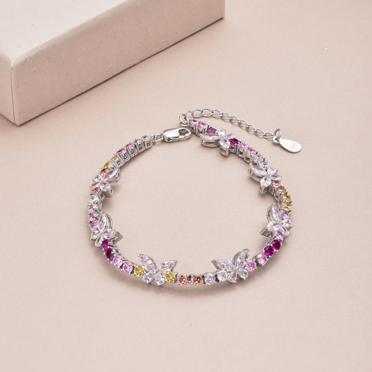 [ORA ]Ornate Colorful Butterfly Shape Round Cut Daily Bracelet