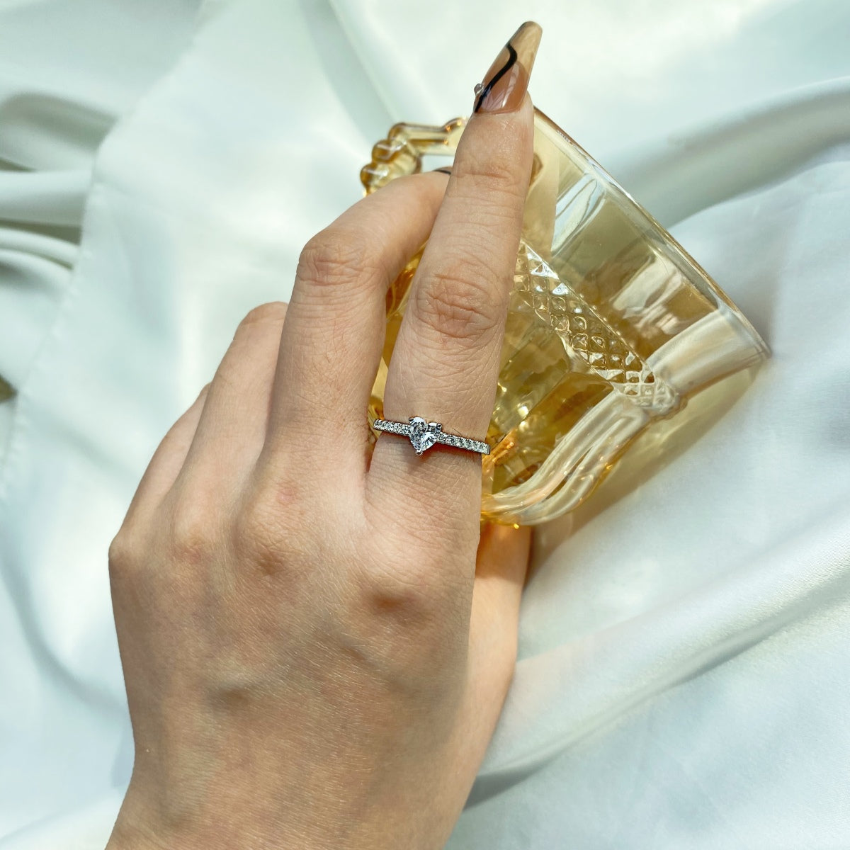 [ORA ]0.5 Carat CaratEternity Charming Heart Shape Lover Ring