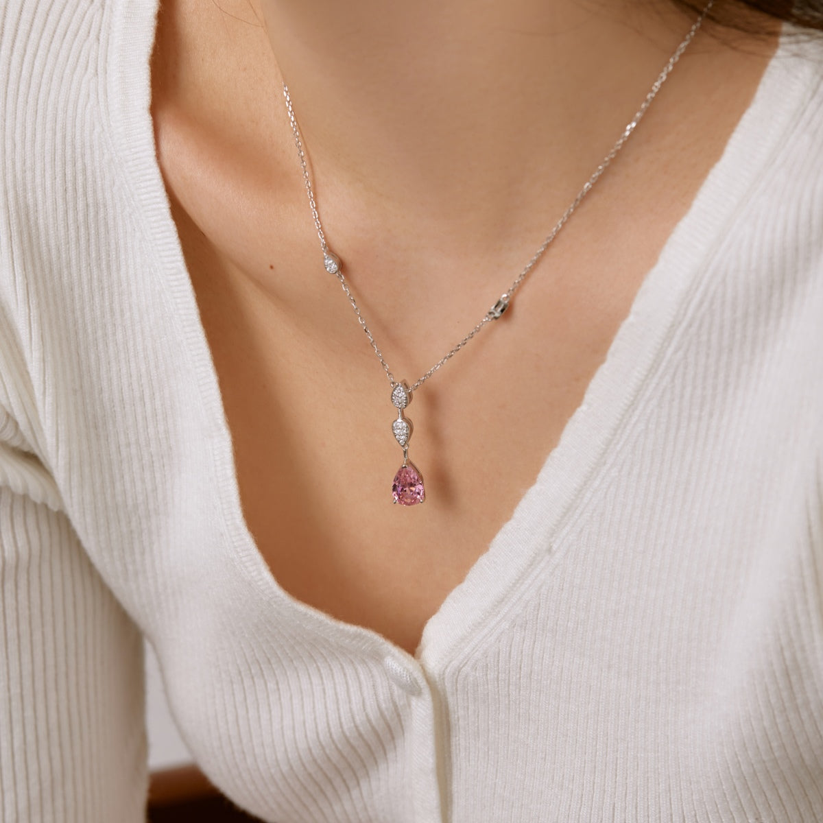 [ORA ]Dazzling Pear Cut Necklace