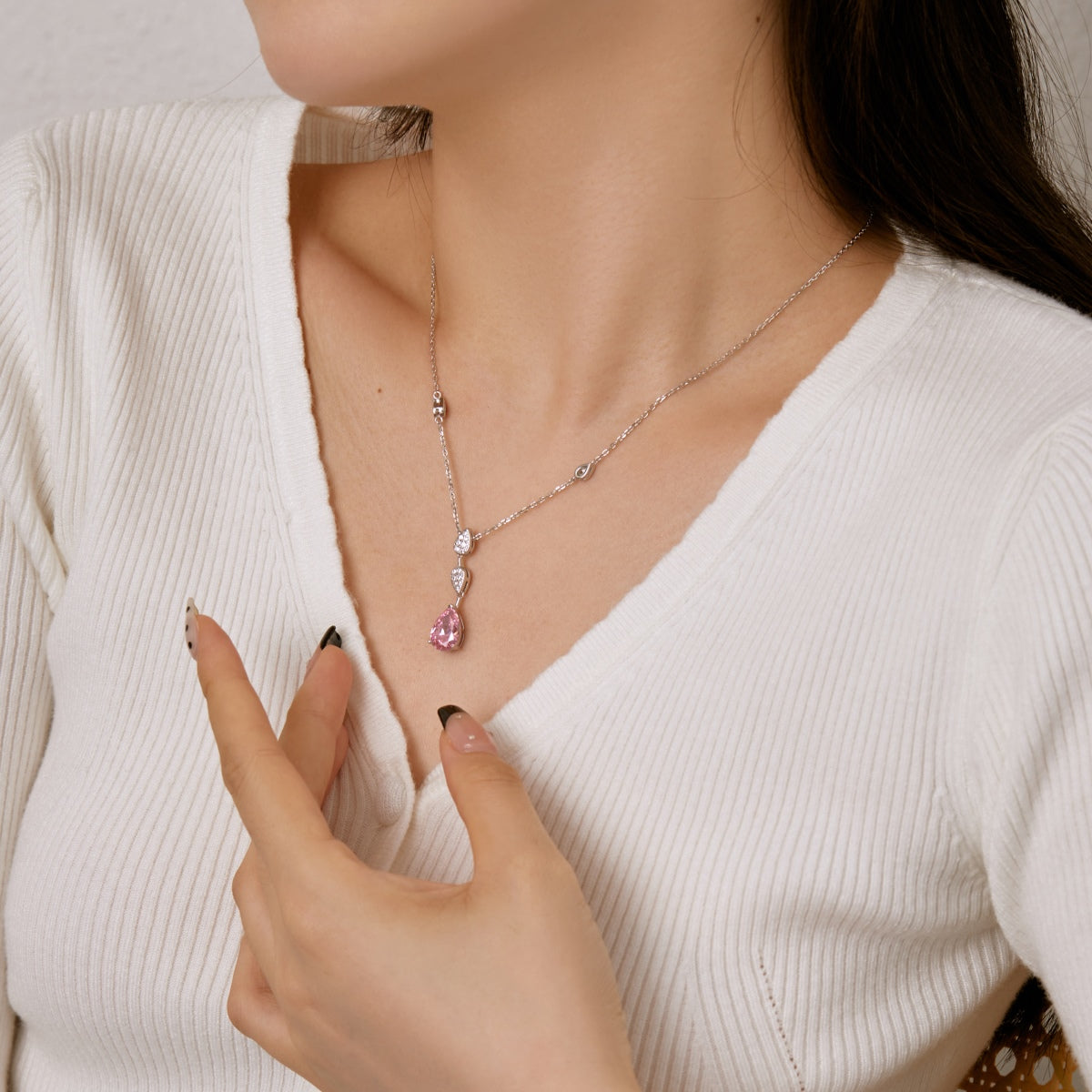 [ORA ]Dazzling Pear Cut Necklace