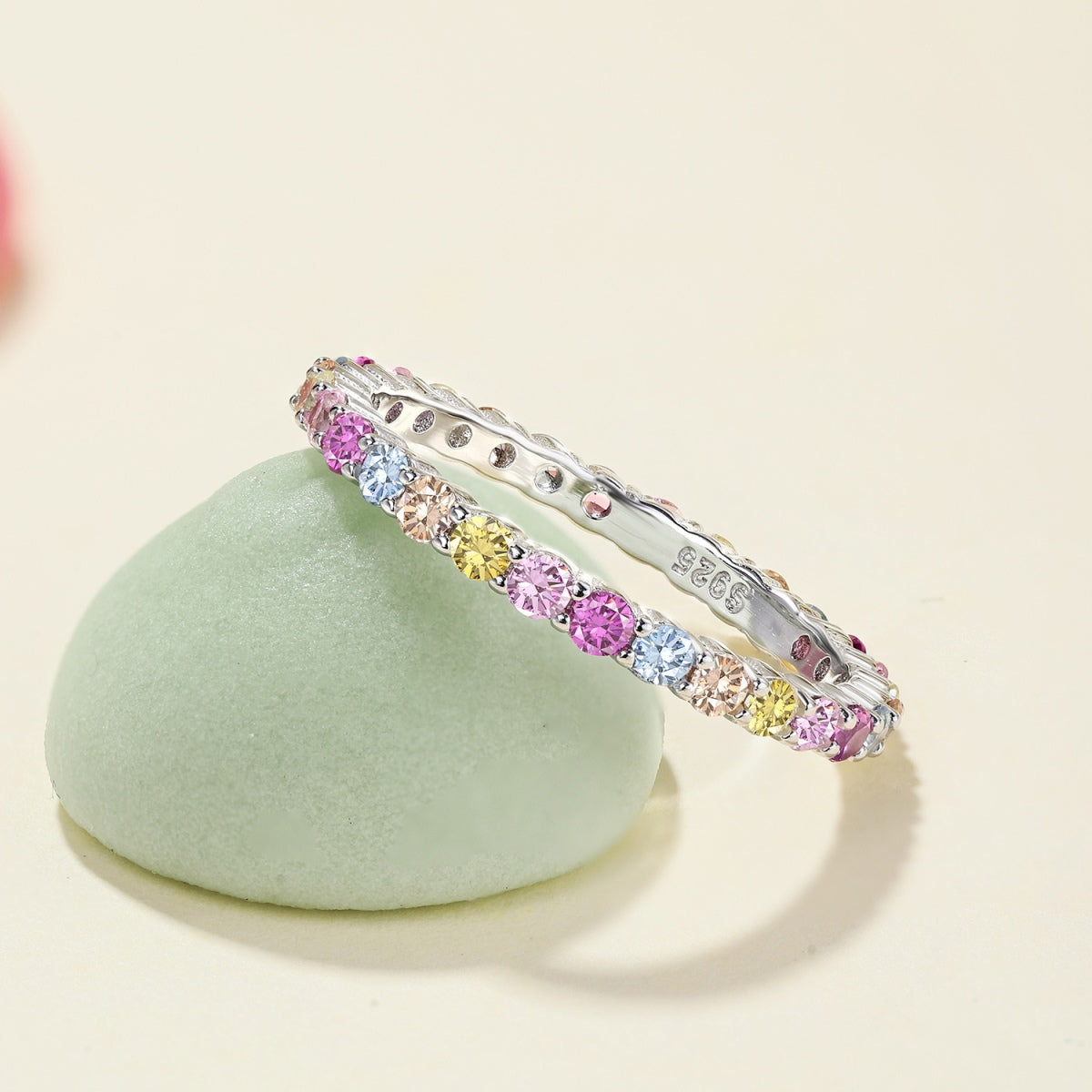 [ORA ]Elegant Vivid Round Cut Daily Ring