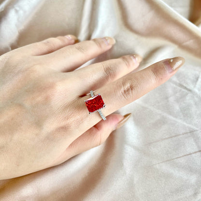[ORA ]4.0 Carat Luxurious Engagement Ring
