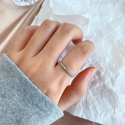 [ORA ]Delicate Sparkling Round Cut Daily Ring