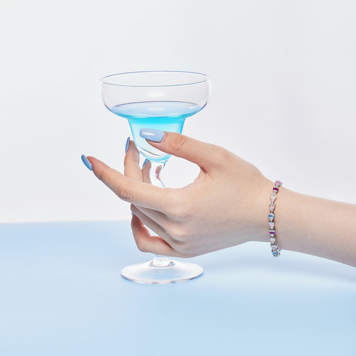 [ORA ]Radiant Water Drop Shape Daily Bracelet