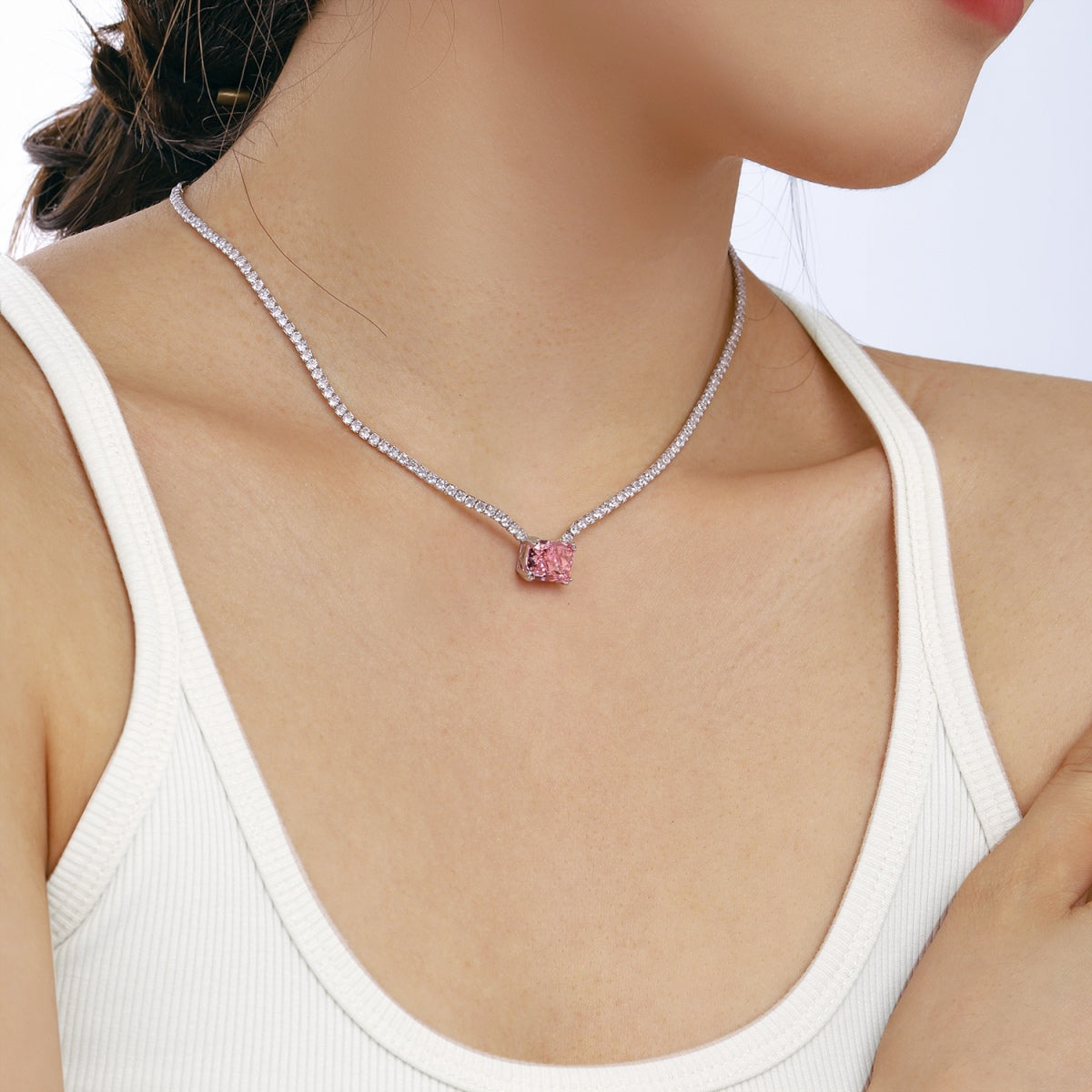 [ORA ]4.0 Carat Elegant Radiant Cut Necklace