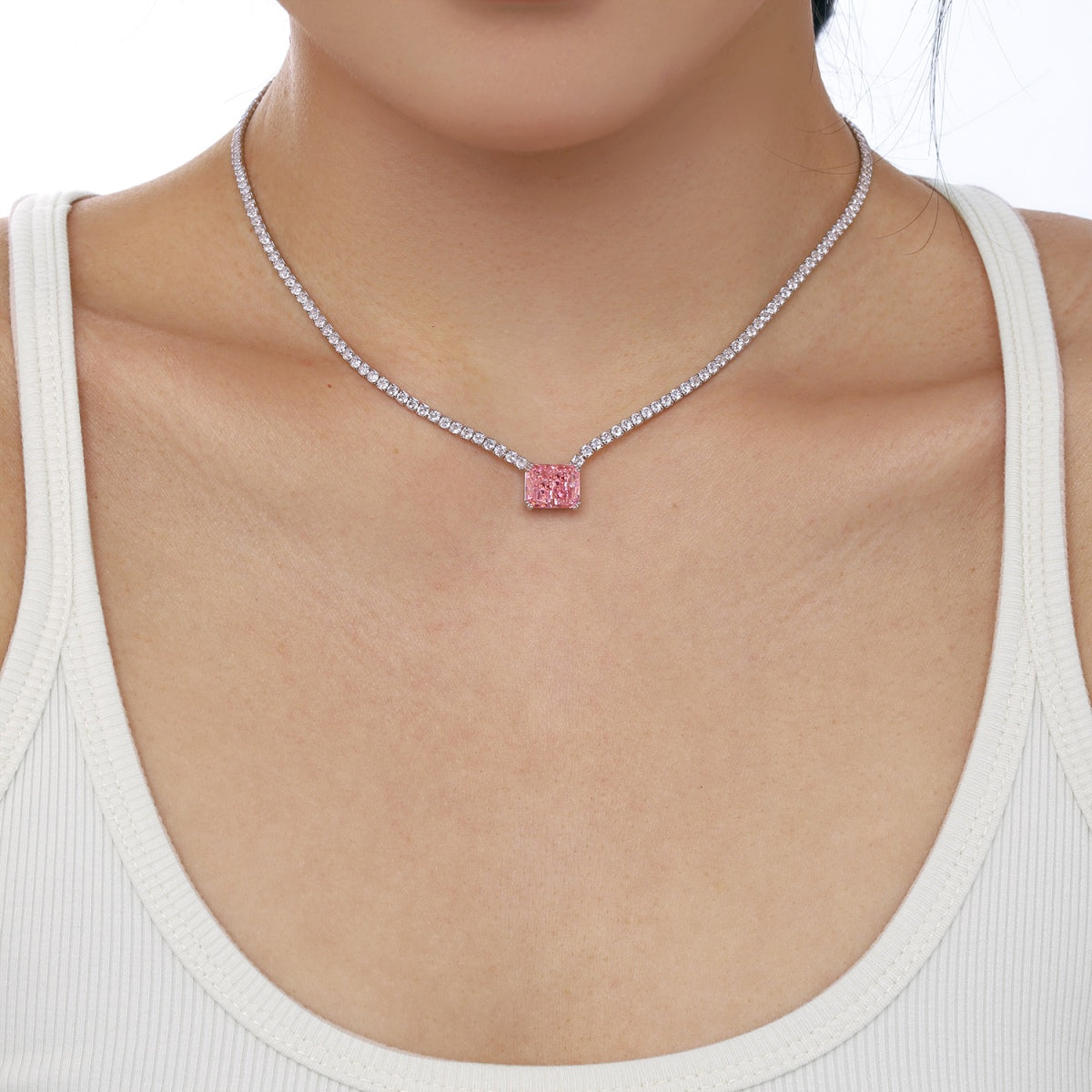 [ORA ]4.0 Carat Elegant Radiant Cut Necklace