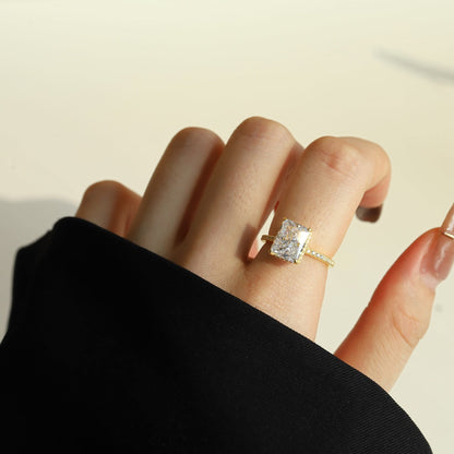 [ORA ]4.0 Carat Luxurious Engagement Ring