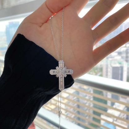 [ORA ]Gypsophila With Dimonds Necklace