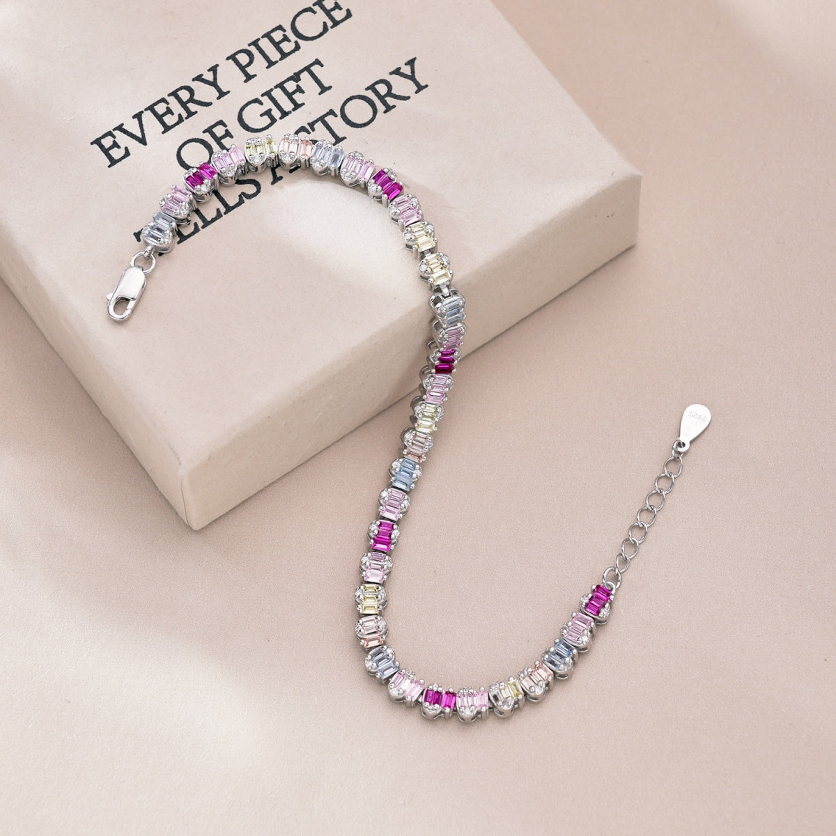 [ORA ]Delicate Colorful Emerald Cut Party Bracelet