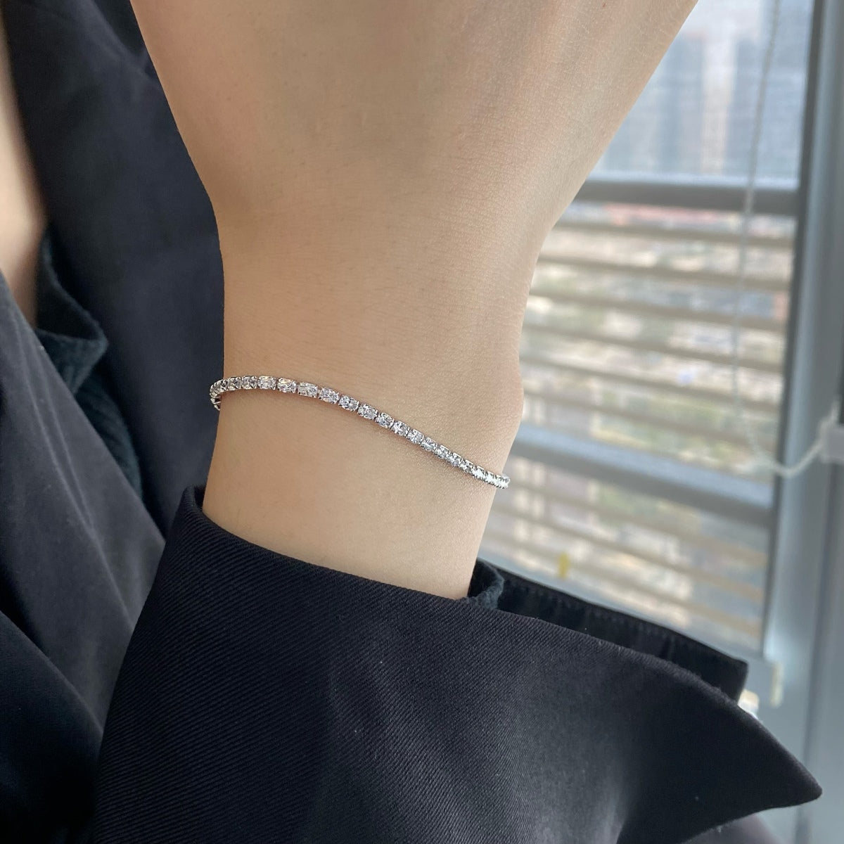 [ORA ]Elegant Emerald Cut Daily Bracelet
