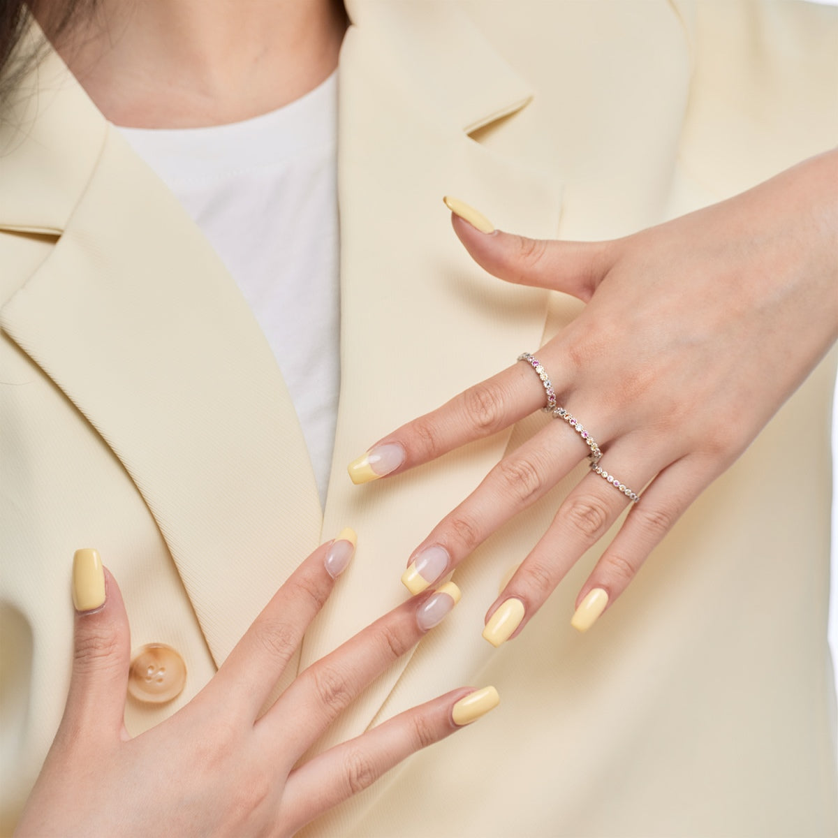 [ORA ]Dazzling Lustrous Round Cut Tennis Ring
