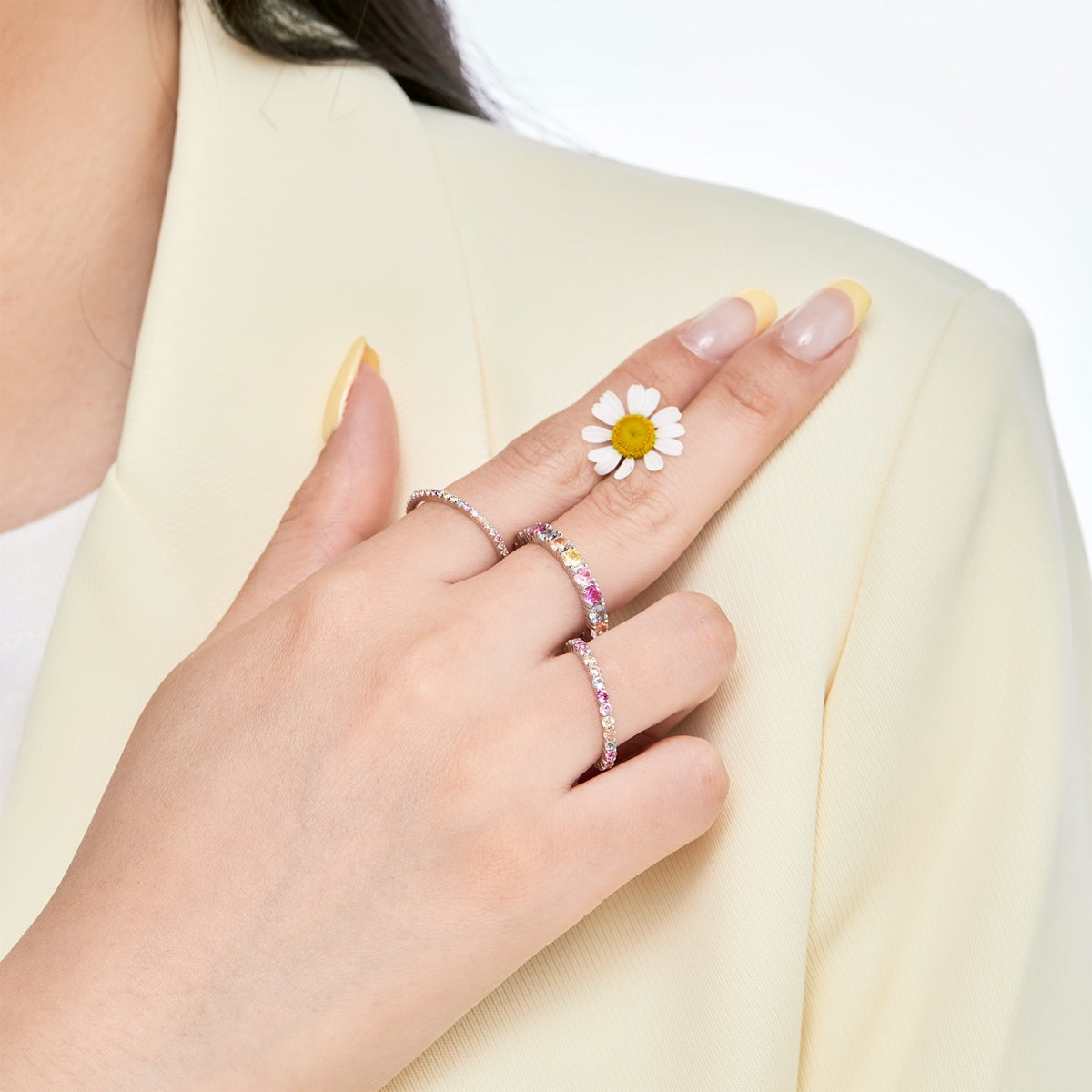 [ORA ]Dazzling Lustrous Round Cut Tennis Ring