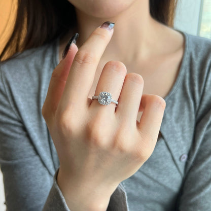 [ORA ]Dazzling Resplendent Round Cut Wedding Ring