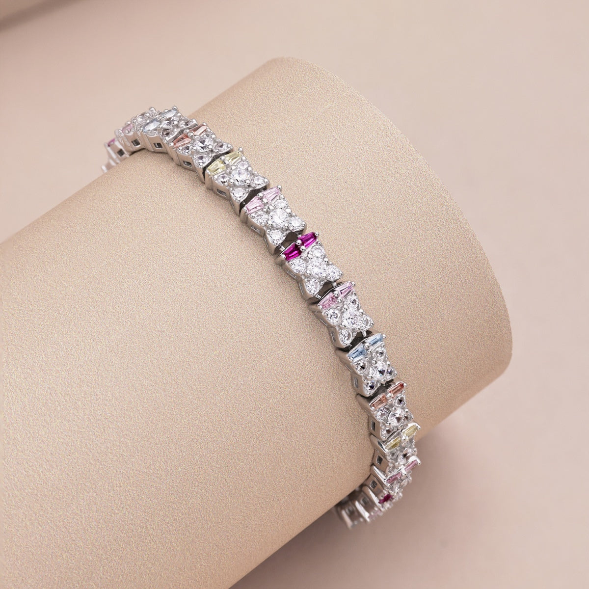 [ORA ]Unique Colorful Flower Shape Daily Bracelet