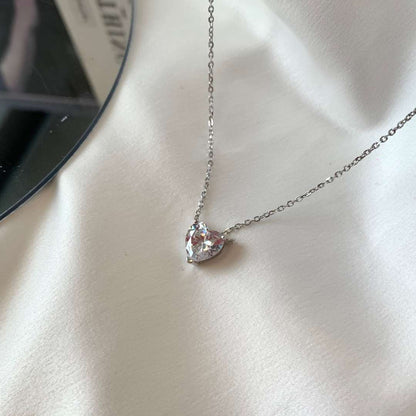[ORA]Heart Shape Main Stone Pendant Collarbone Necklace