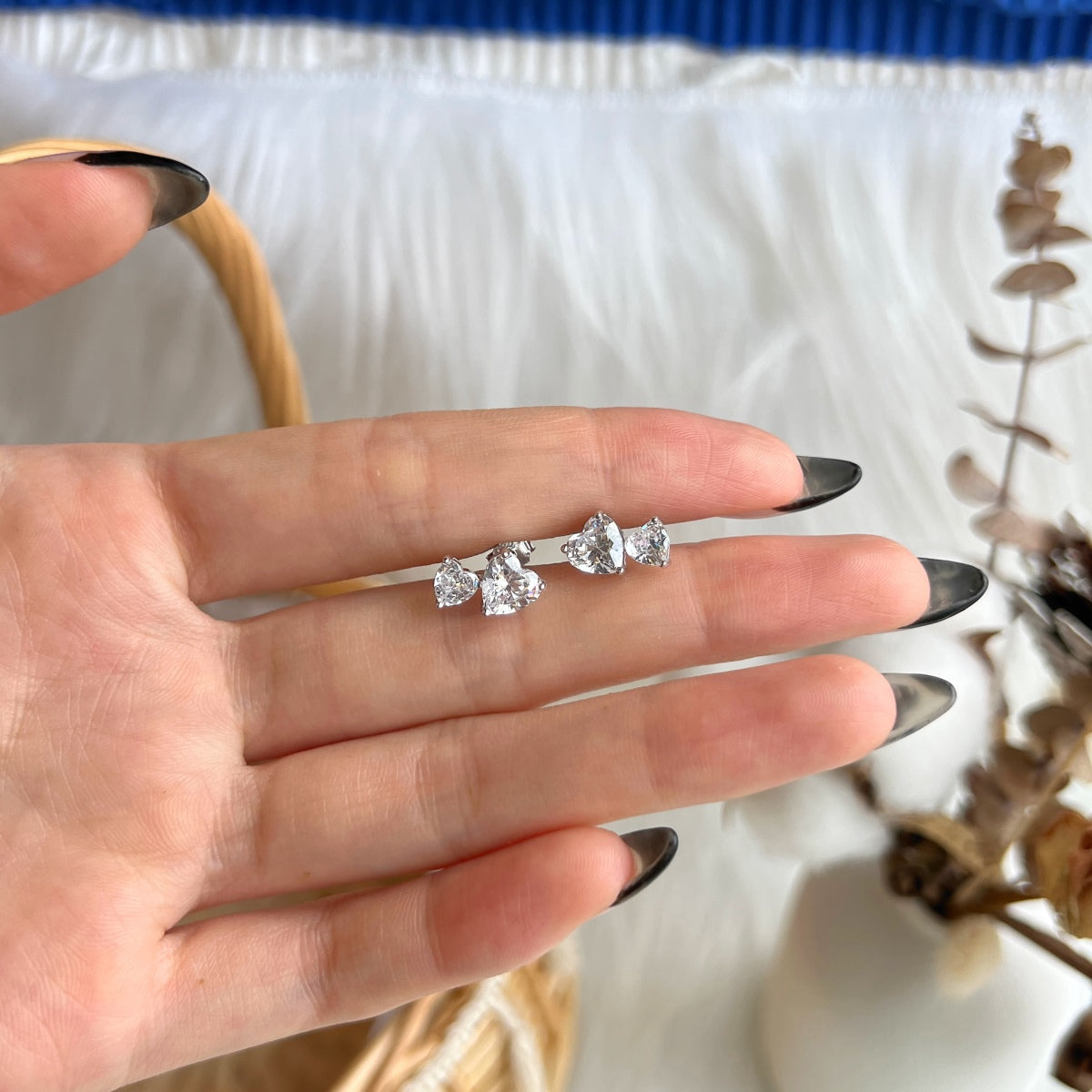 [ORA ]Double Heart-Shape Classic Princess Style Earrings