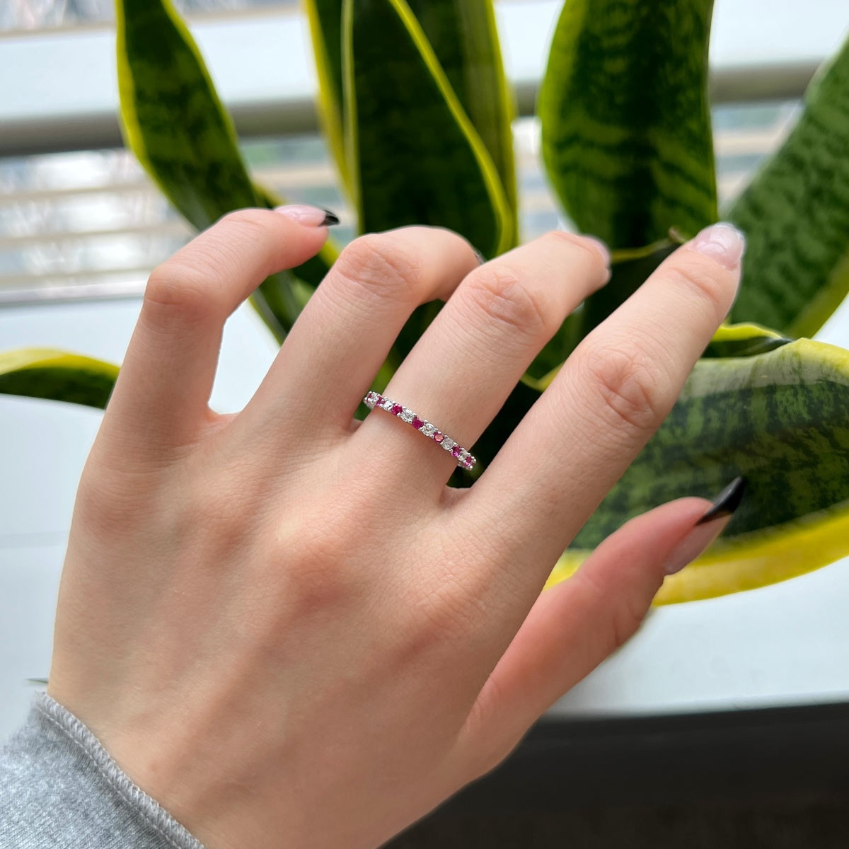 [ORA ]Exquisite Colorful Round Cut Tennis Ring