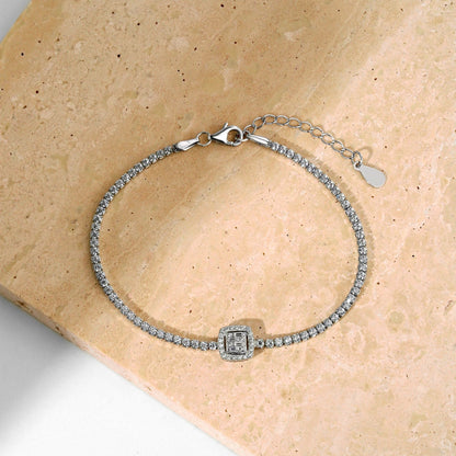[ORA ]Luxurious Dazzling Square Shape Banquet Bracelet