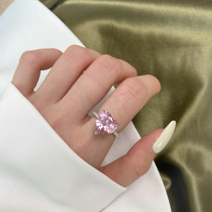 [ORA ]6.0 Carat Luxurious Sparkling Romantic Heart Cut Lover Ring