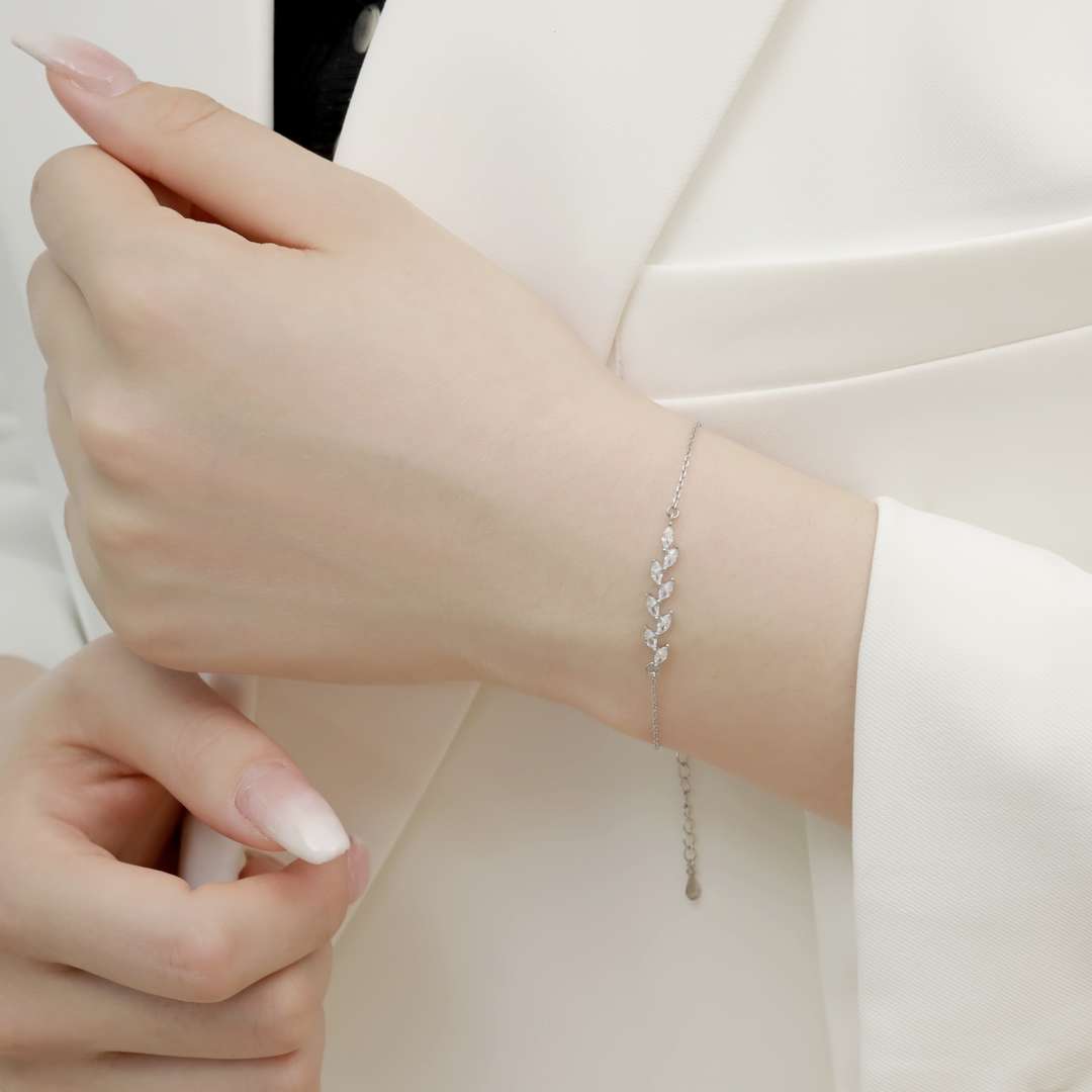 [ORA ]Elegant Wheat Leaves Shape Bracelet