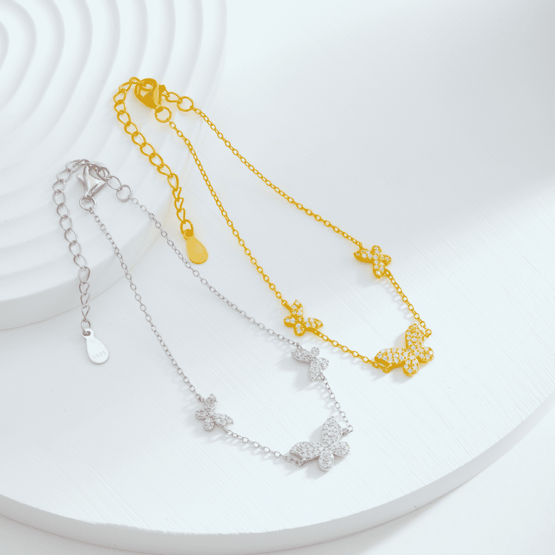 [ORA ]Delicate Butterfly Pendant Bracelet