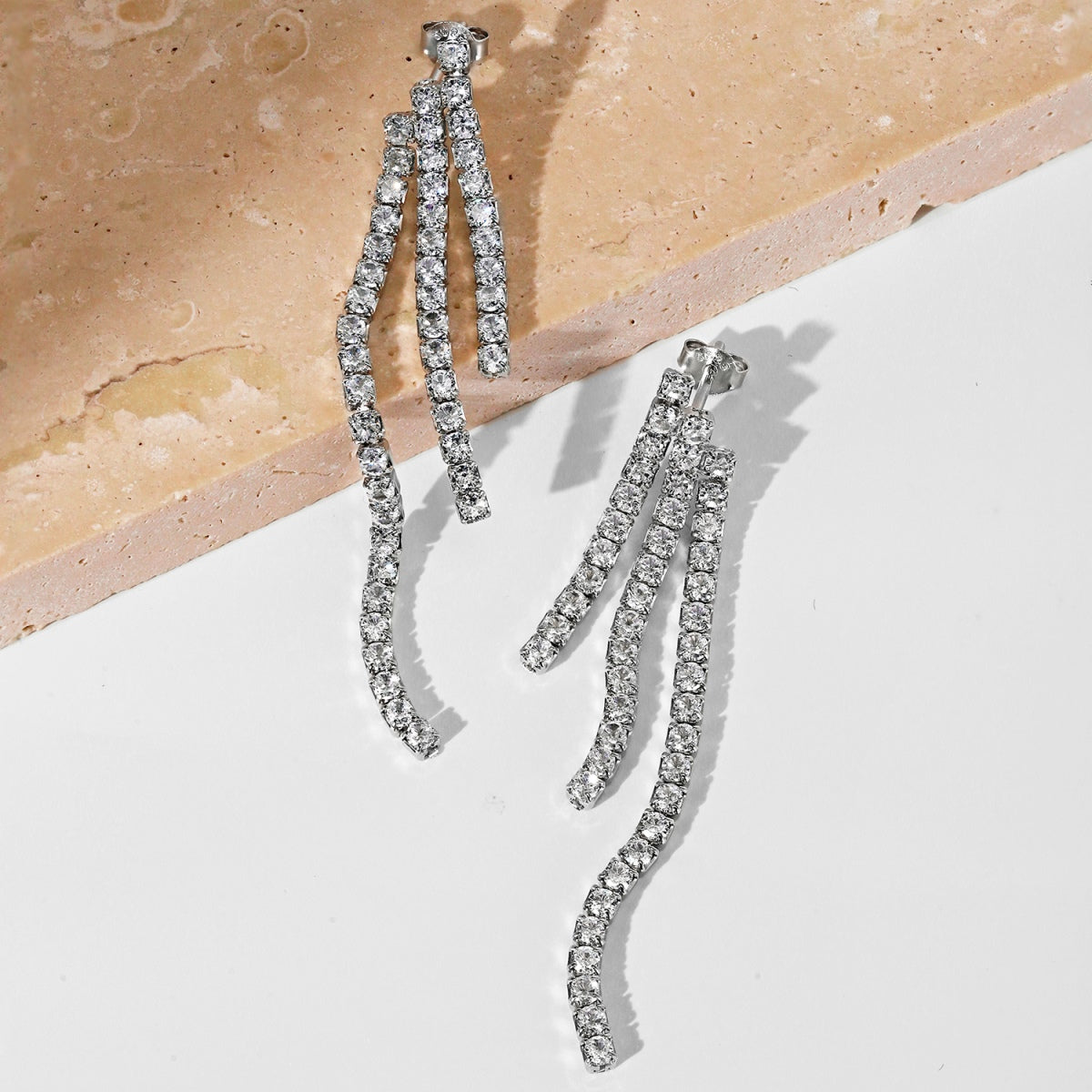 [ORA ]Luxurious Dainty Banquet Earrings
