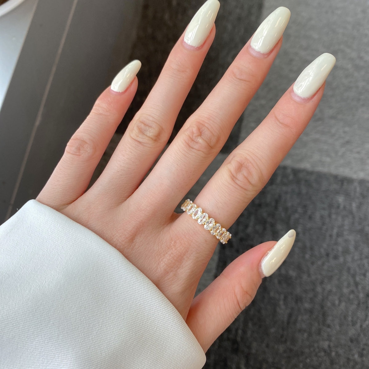 [ORA ]Ornate Oval Cut Tennis Ring