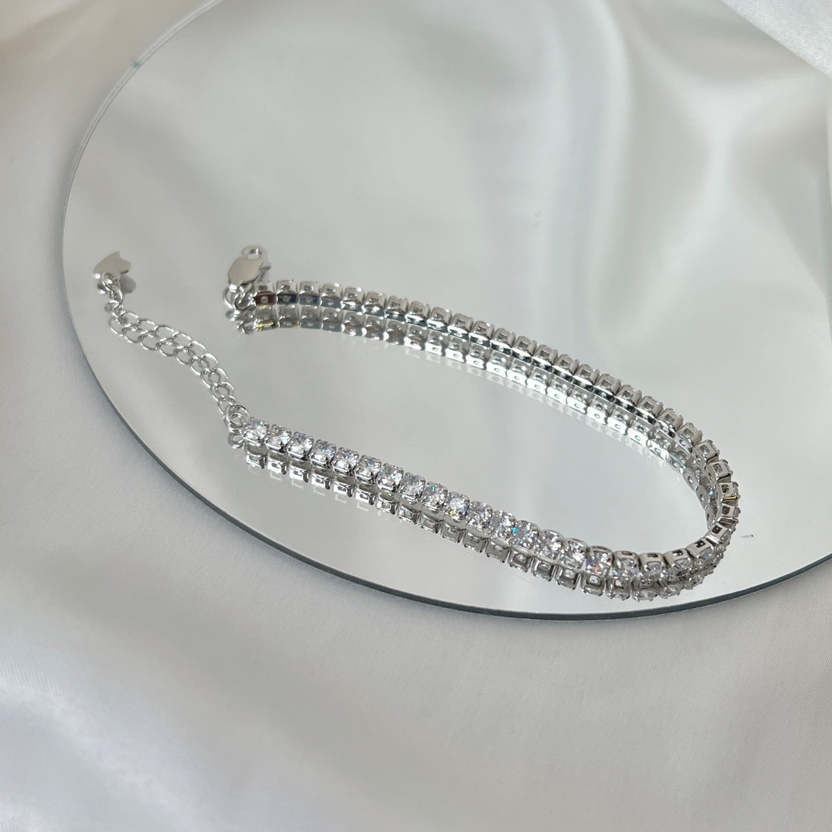 [ORA ]Sparkling Round Cut Daily Bracelet