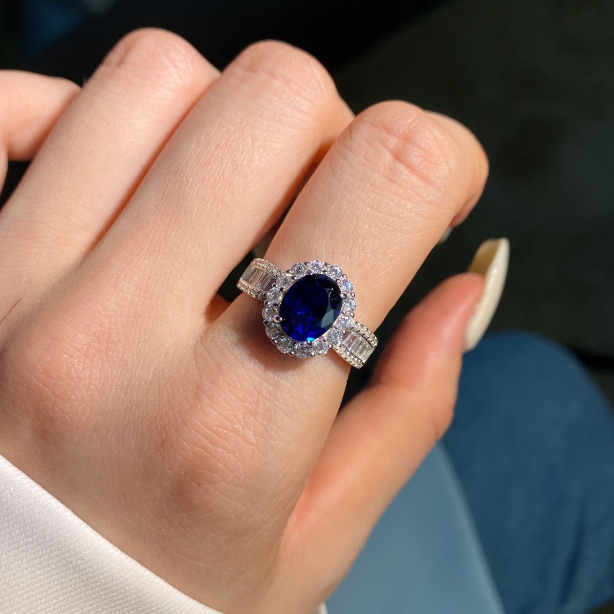 [ORA ]1.5 Carat Dazzling Charming Oval Cut Banquet Ring