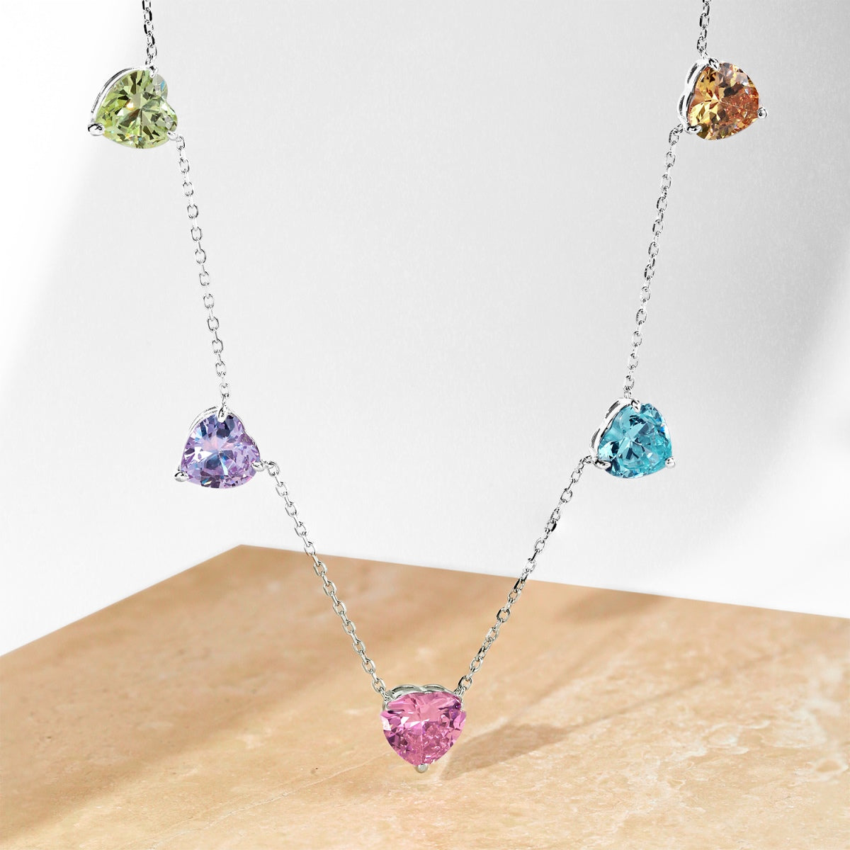 [ORA ]Sparkling Colorful Heart Cut Necklace
