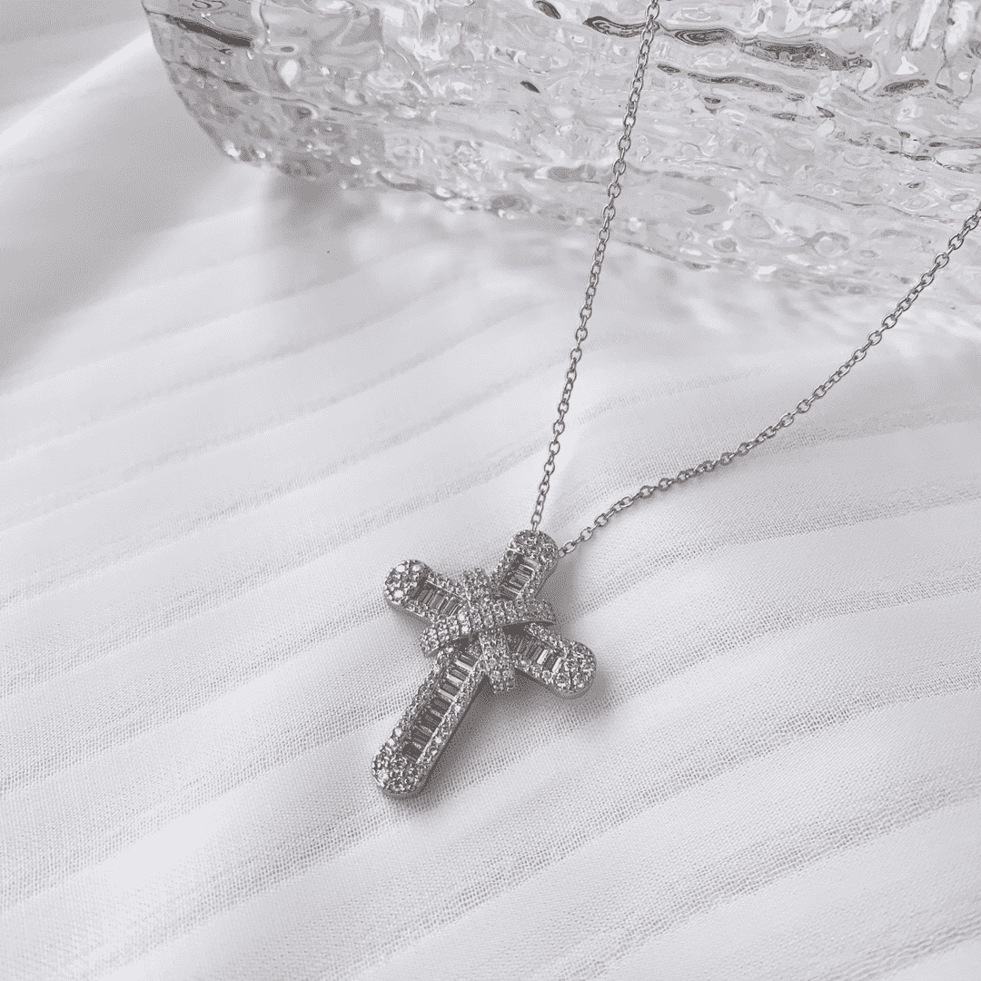 [ORA ]Gypsophila With Dimonds Necklace