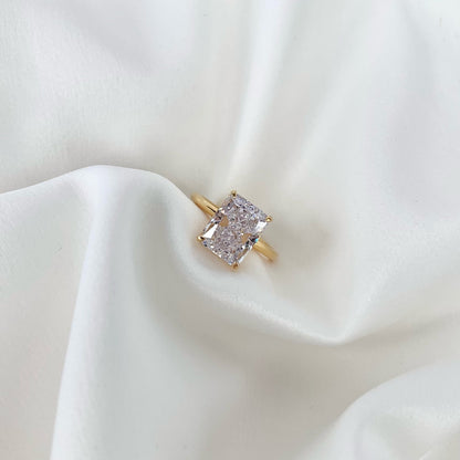 [ORA ]4.0 Carat Ornate Enchanting Radiand Cut Banquet Ring