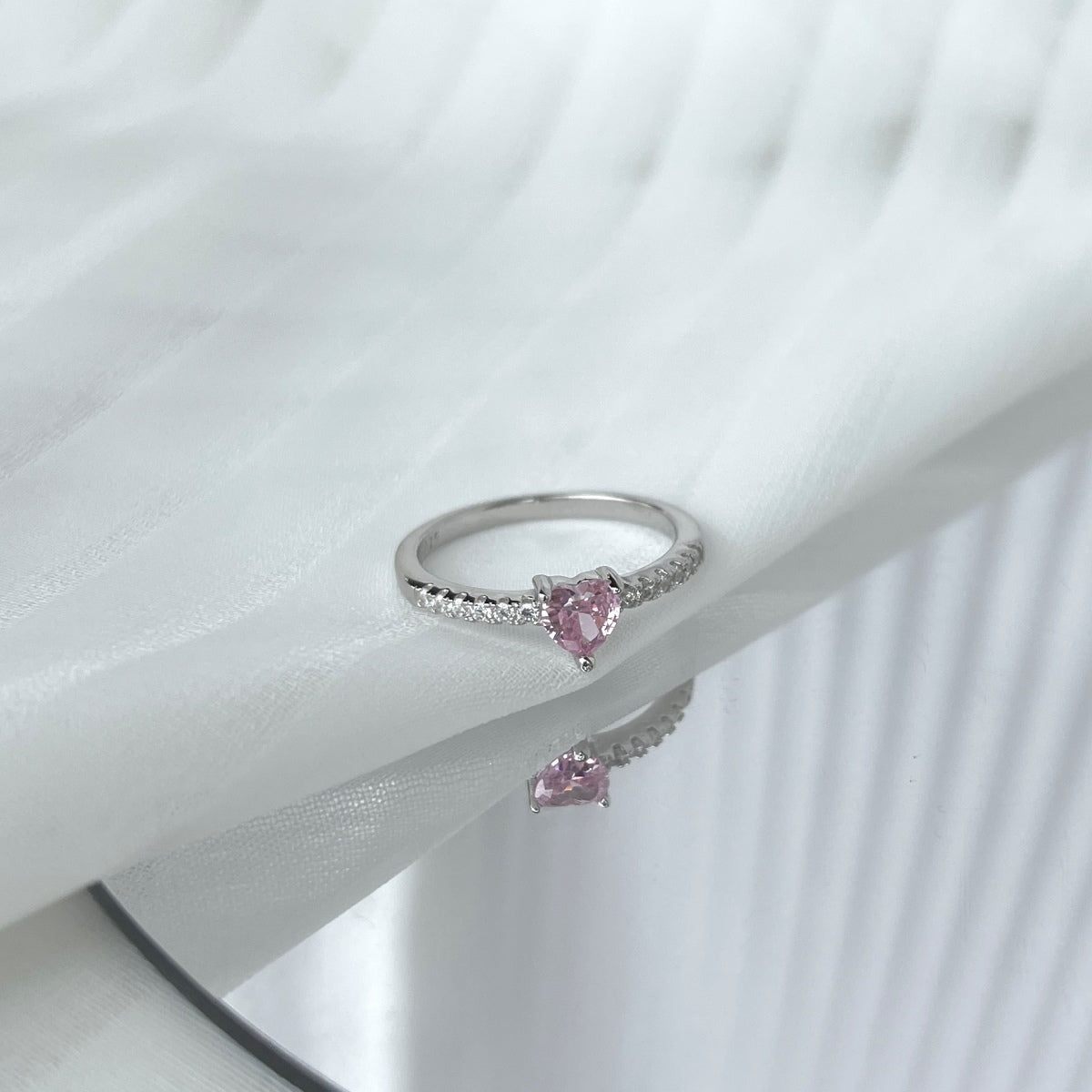 [ORA ]0.5 Carat CaratEternity Charming Heart Shape Lover Ring