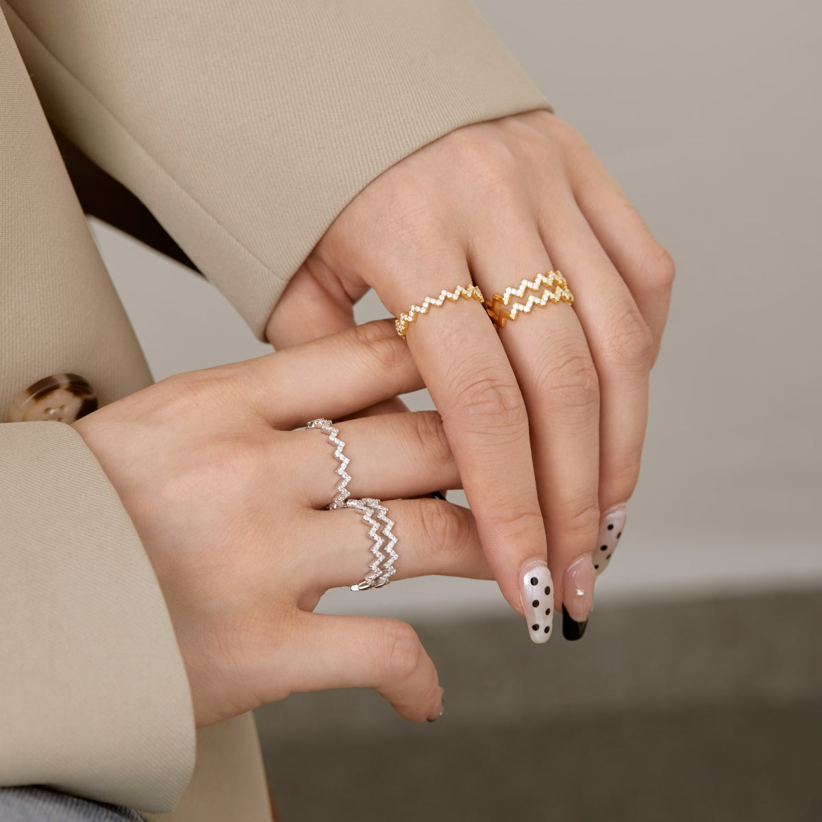 [ORA ]Delicate Enchanting Wave Shape Daily Ring