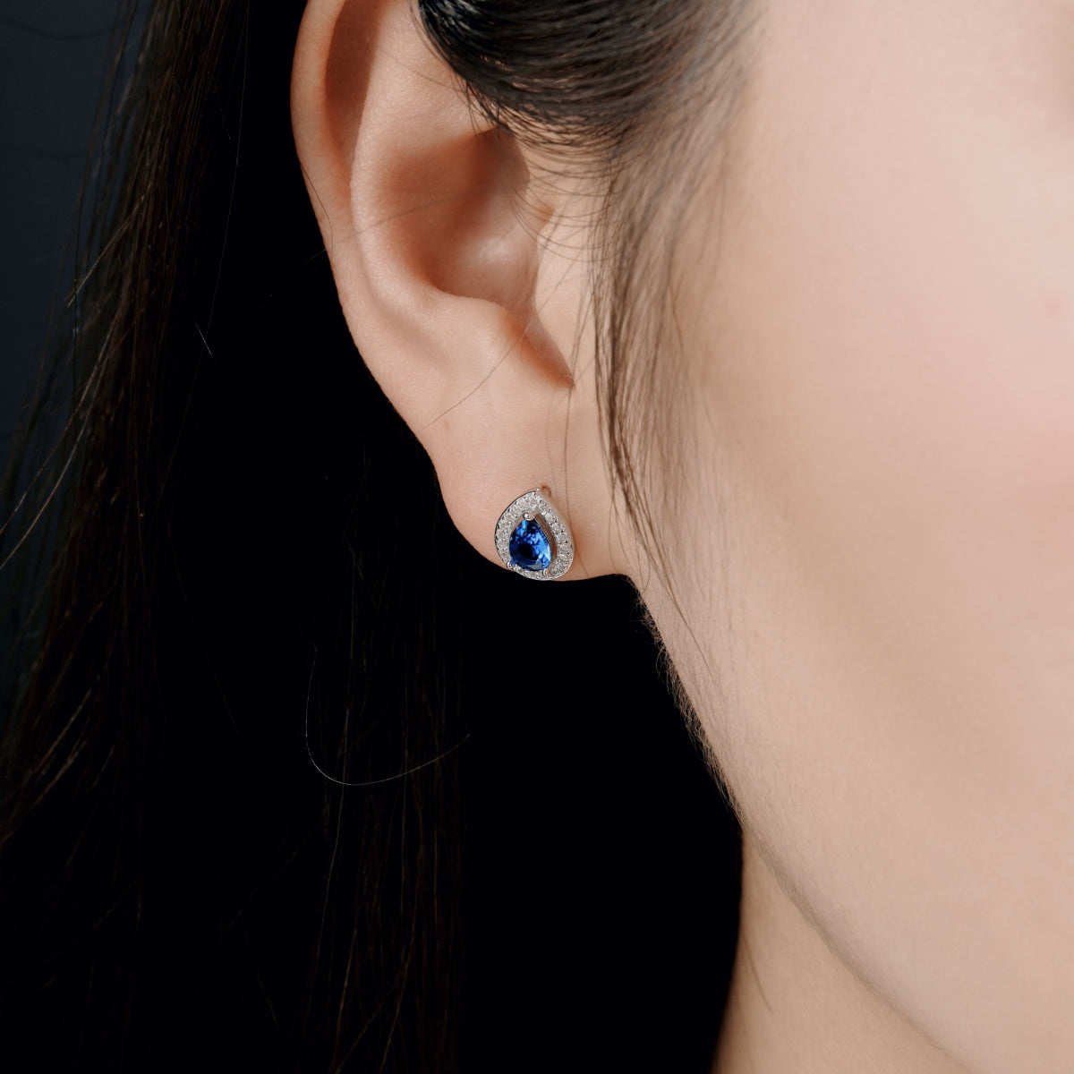 [ORA ]Luxurious Water Drop Shape Earrings