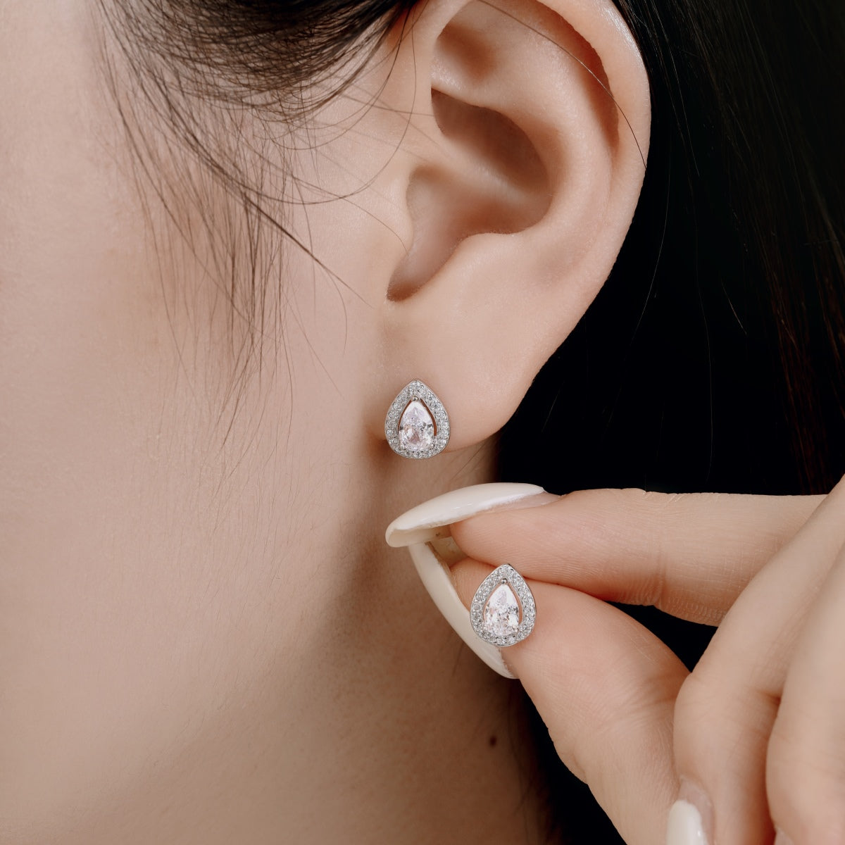 [ORA ]Luxurious Water Drop Shape Earrings