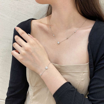 [ORA ]Dazzling Round Cut Shape Bracelet