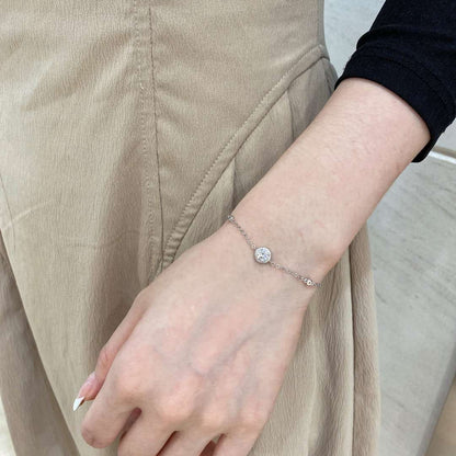 [ORA ]Dazzling Round Cut Shape Bracelet