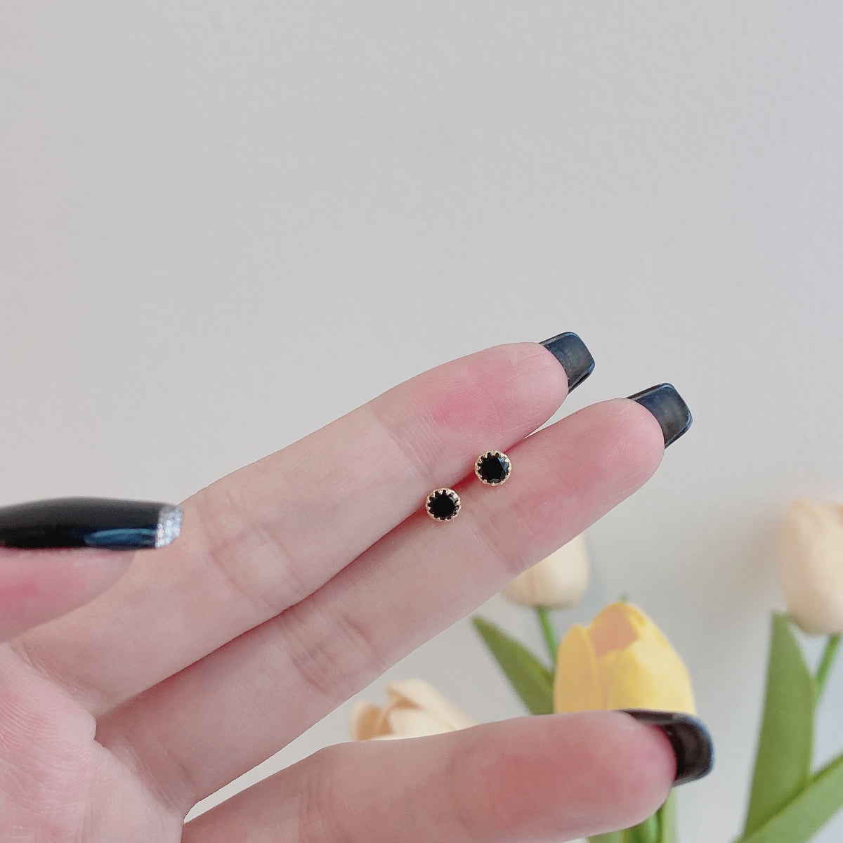 [ORA ]Sparkling Colorful Round Shape Earrings