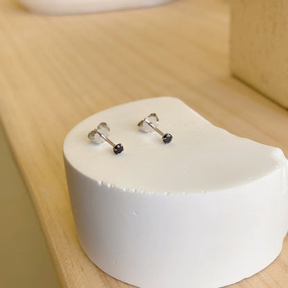 [ORA ]Delicate Solitaire Earrings