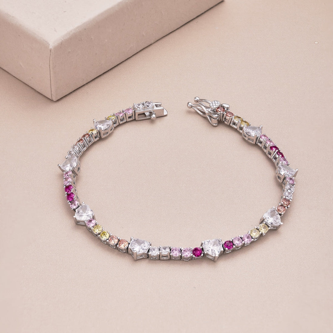 [ORA] Romantisches herzförmiges Armband mit Rundschliff für Verliebte