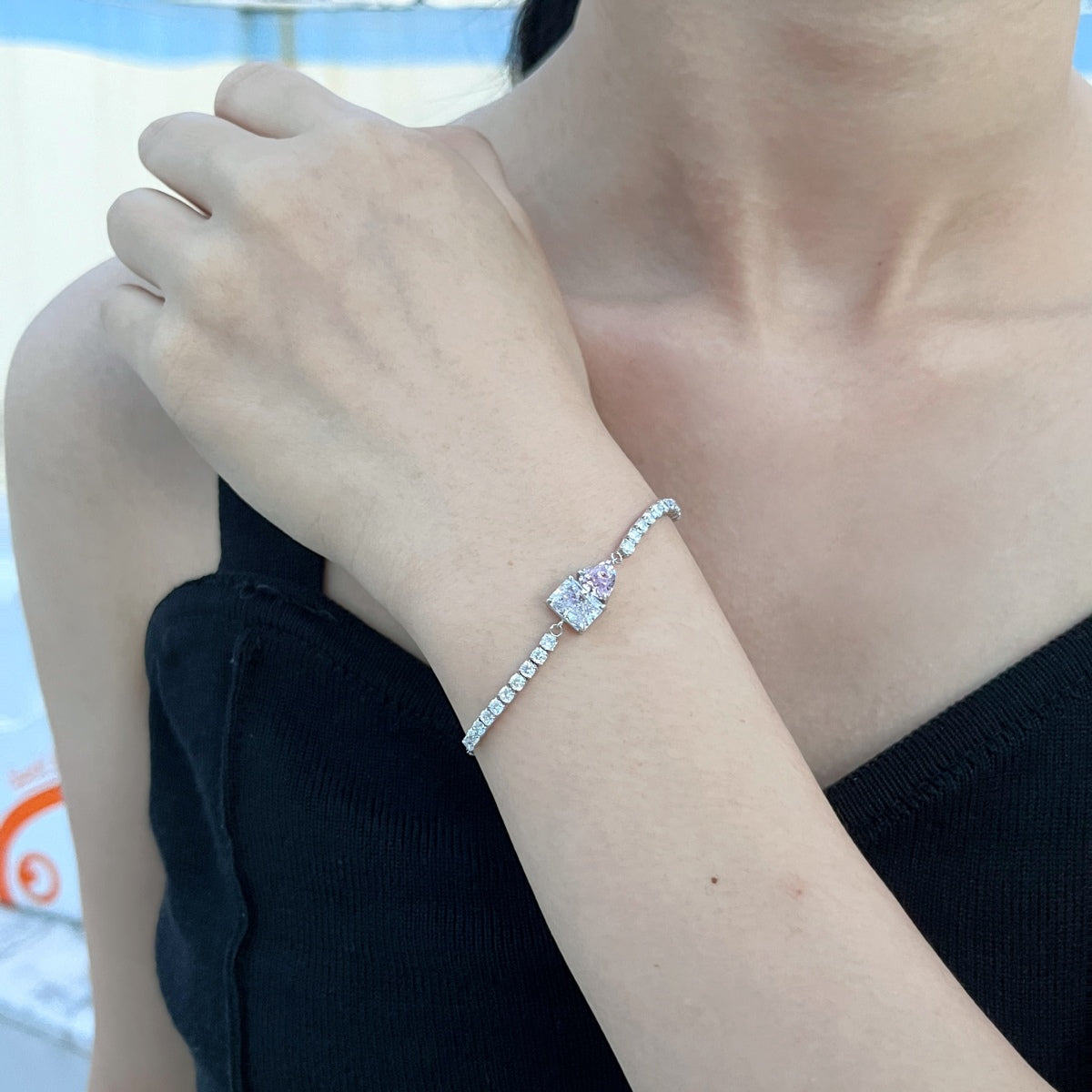 [ORA ]Dazzling Unique Multi Shape Lover Bracelet